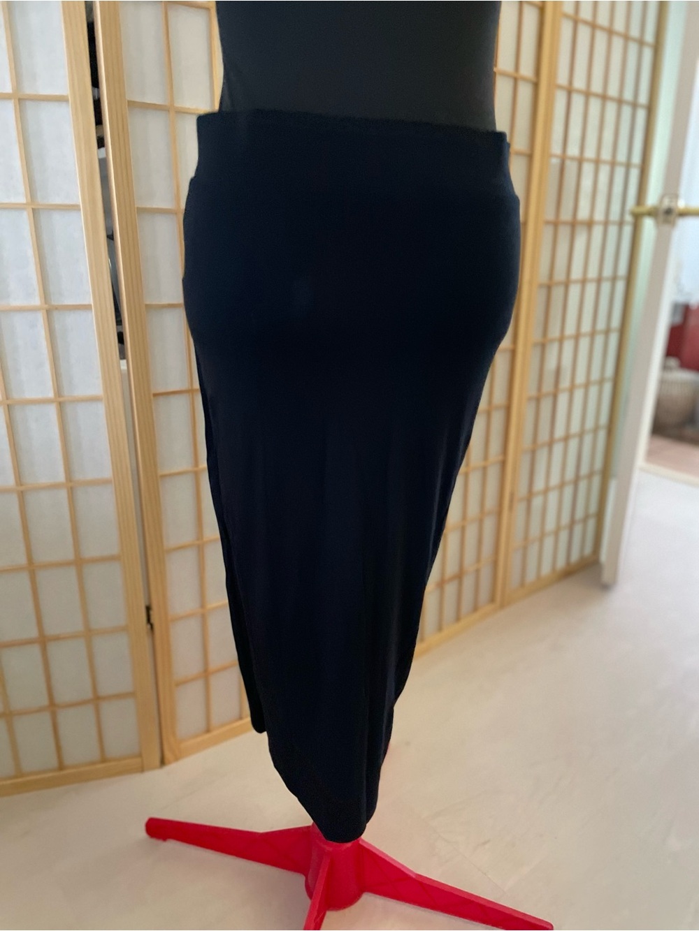 Bar III Black Pull-On Fitted Jersey Midi Skirt Lined Size L